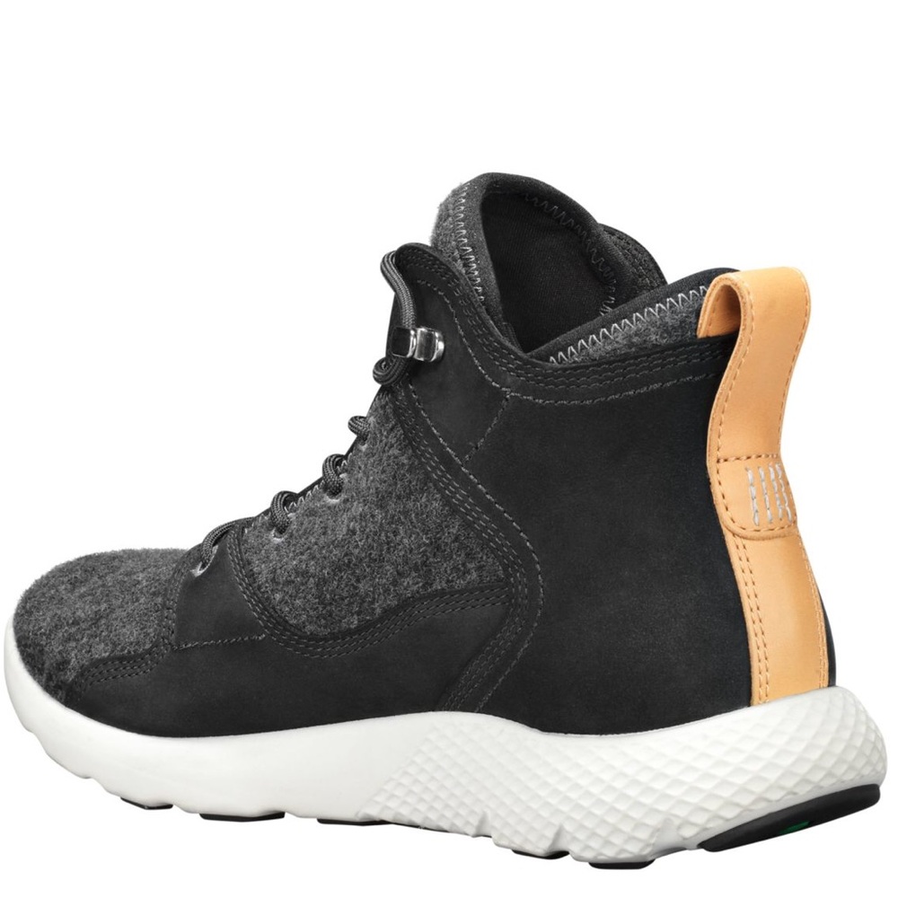 TIMBERLAND MEN'S FLYROAM NXTWOOL™ CHUKKA BOOTS - Picture 5 of 8